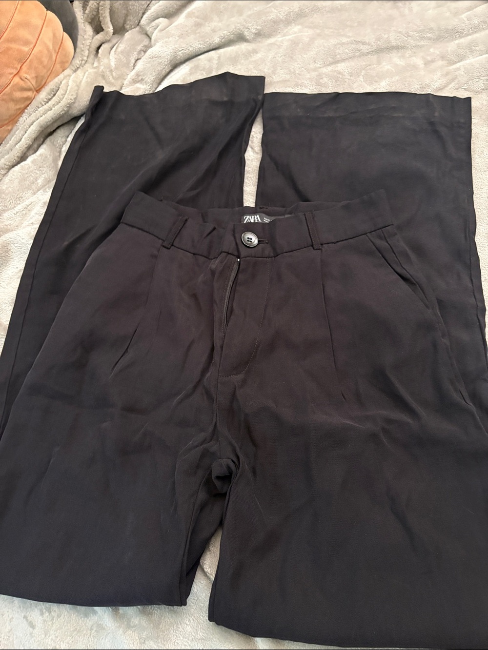 Zara Men's Black Pleated Dress Pants